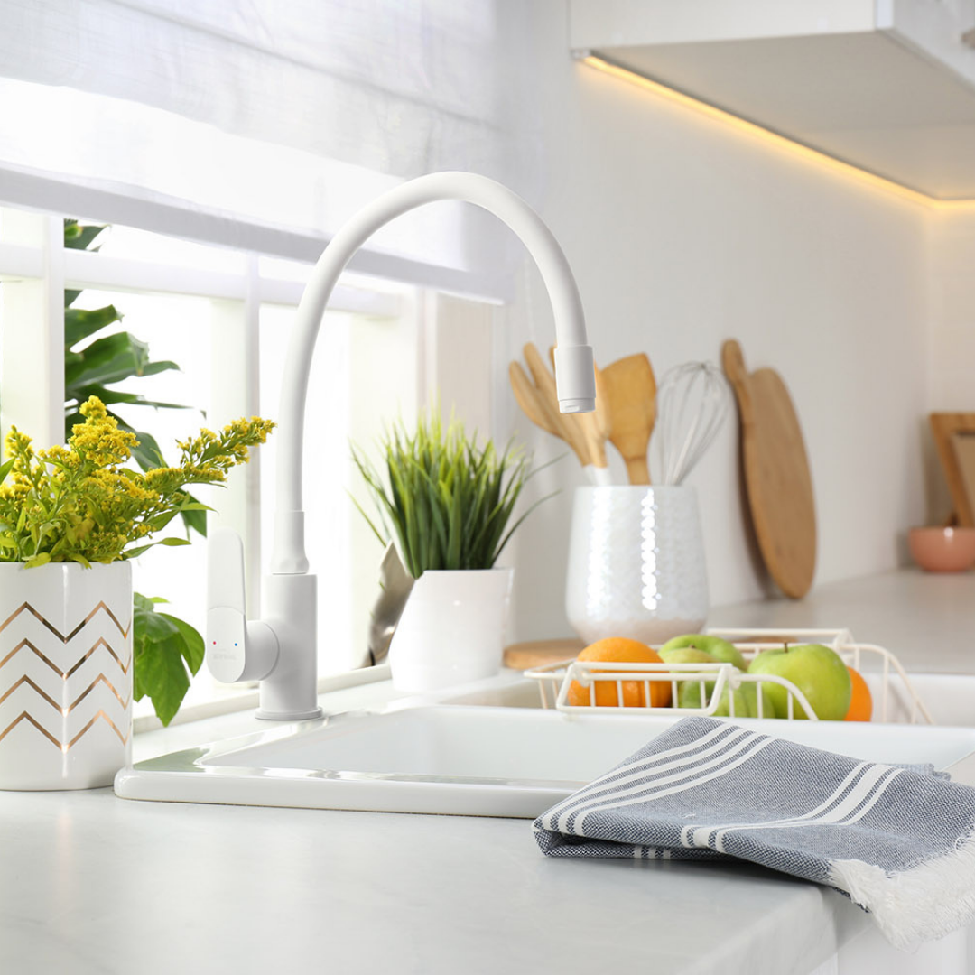 Baterie kuchenne z elastyczną wylewką – dlaczego są takie fajne?